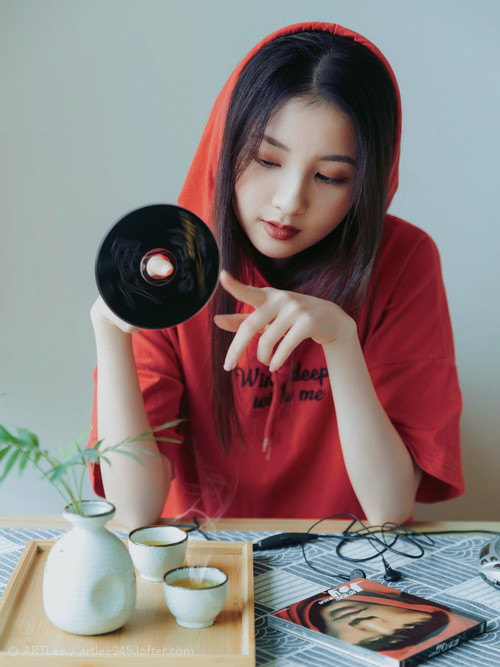 kaiyun体育app-勇士官方账号发布球员搞笑训练集锦，勇士队训练